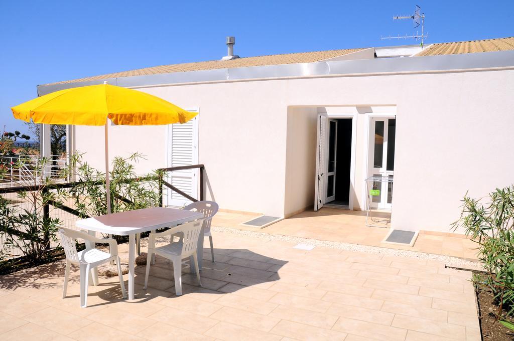 Case Vacanza Viola Di Mare Custonaci Habitación foto